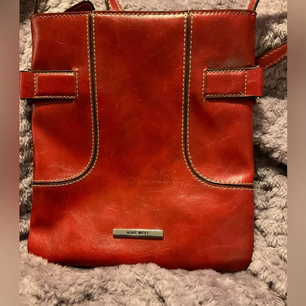 Nine West Dark Red Crossbody Bag Faux Leather Adjustable Strap 8 X 9” - Picture 3 of 8